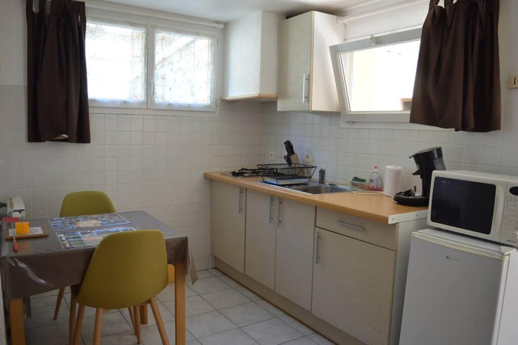 Meuble Independant Confort Classe 2** Apartment *